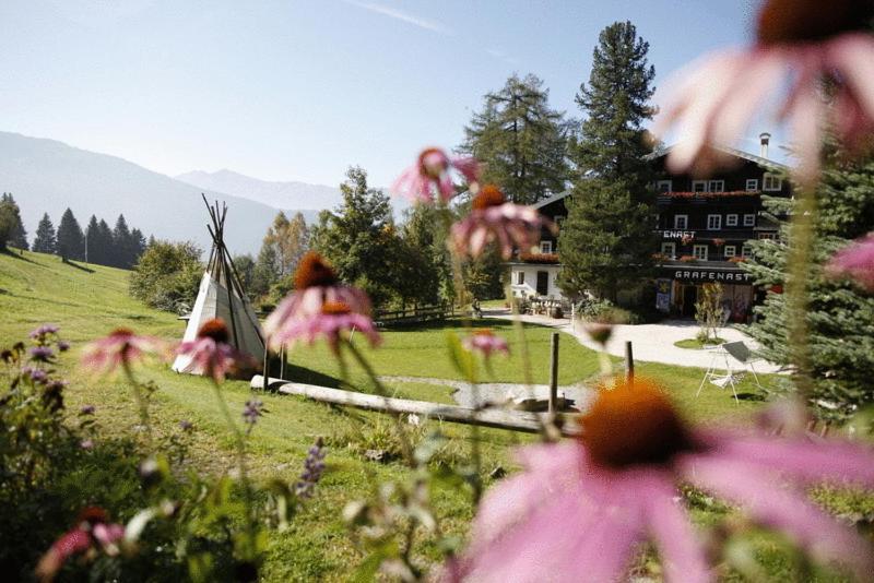 Biohotel Grafenast Пилль Экстерьер фото